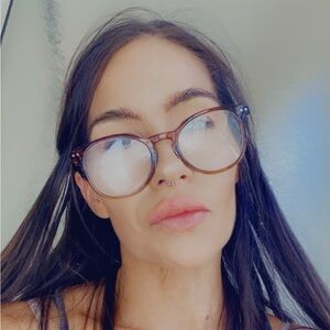 Meet your Posher, Rita